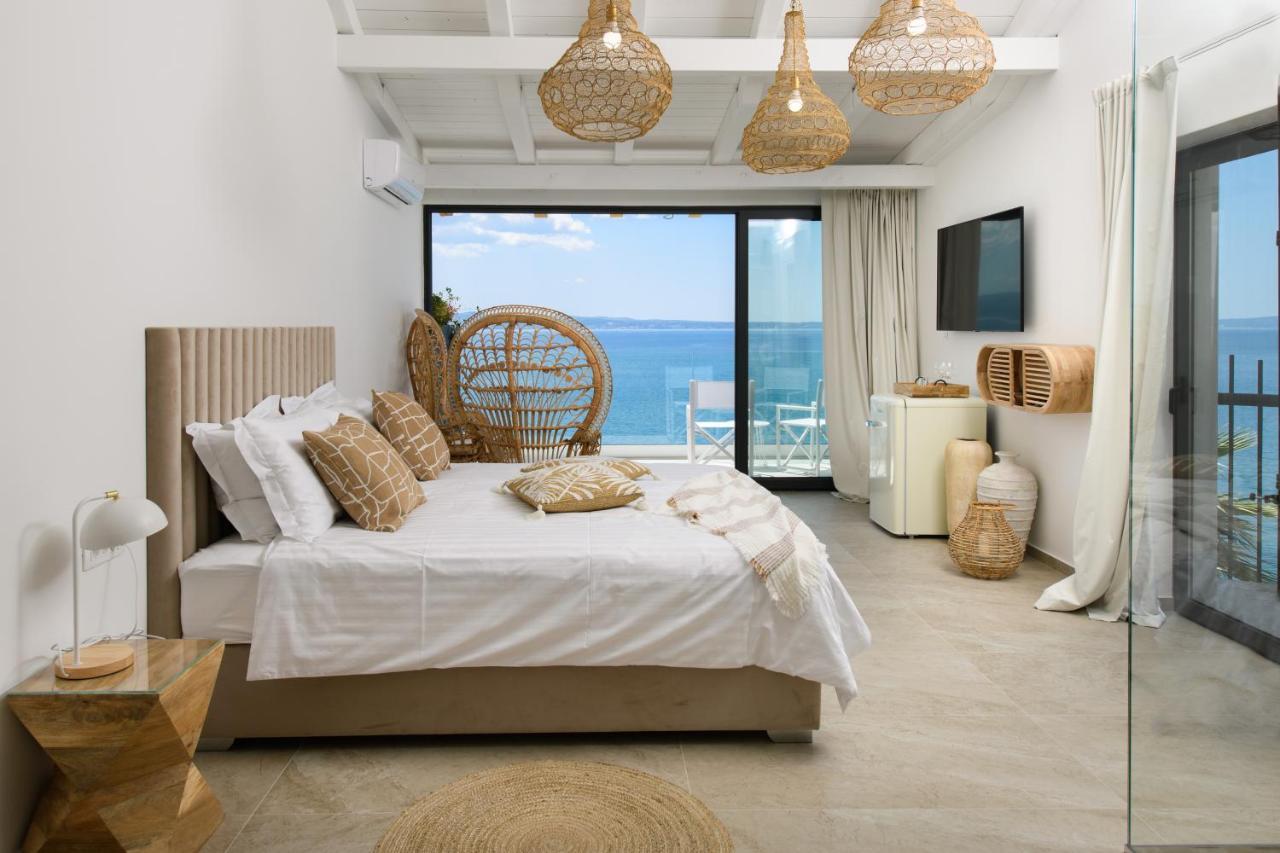 Gallery Luxury Suites & Rooms-Only Adults Split Exterior foto