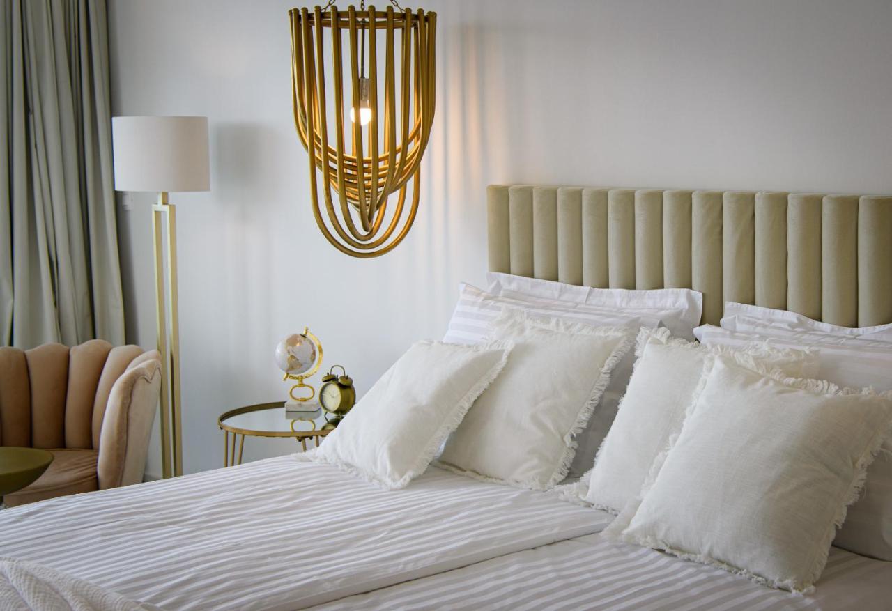 Gallery Luxury Suites & Rooms-Only Adults Split Exterior foto