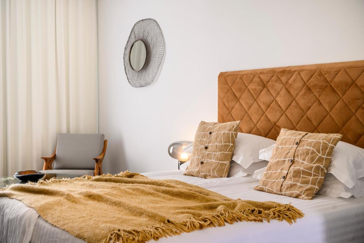 Gallery Luxury Suites & Rooms-Only Adults Split Exterior foto