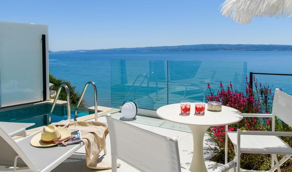 Gallery Luxury Suites & Rooms-Only Adults Split Exterior foto
