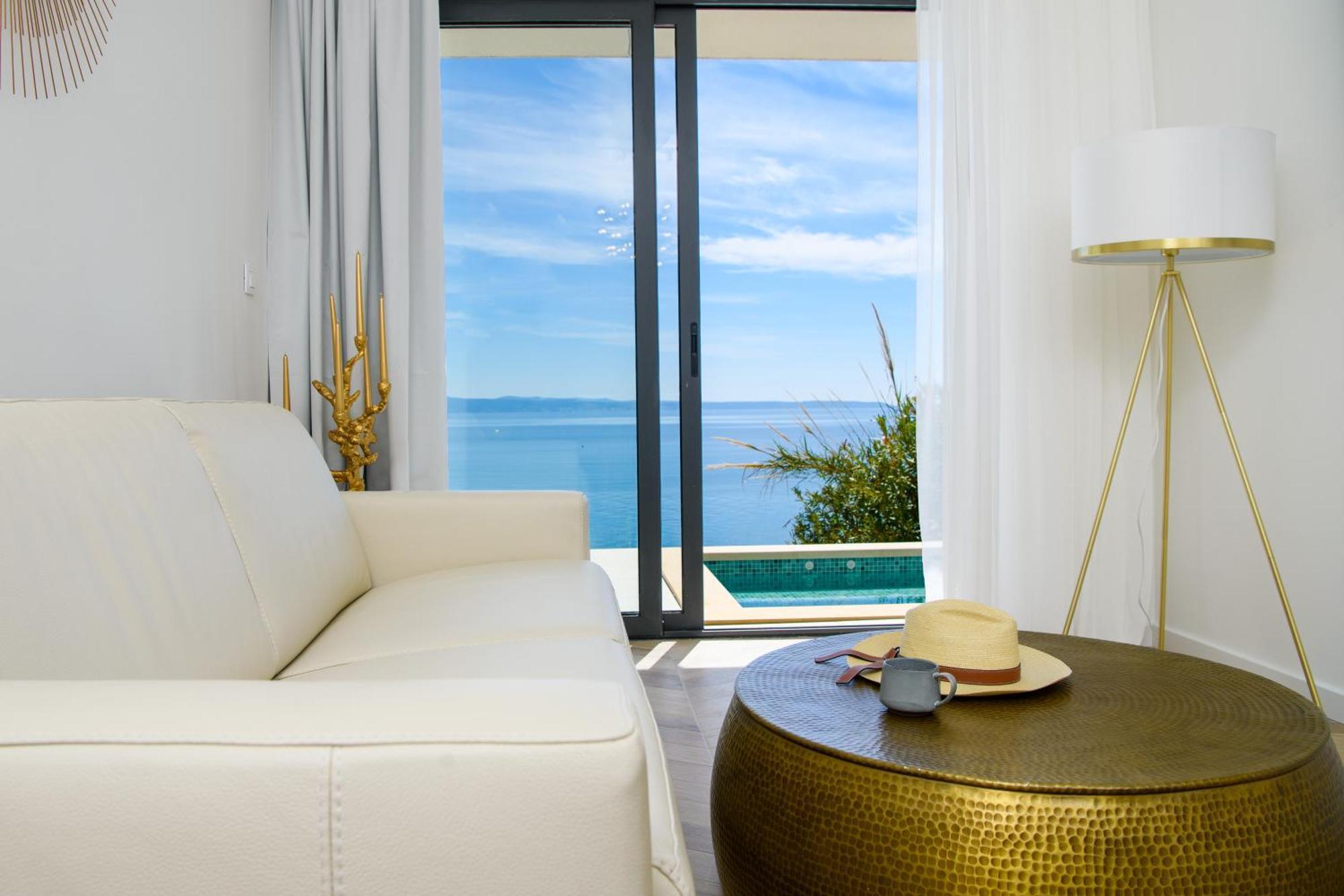 Gallery Luxury Suites & Rooms-Only Adults Split Exterior foto