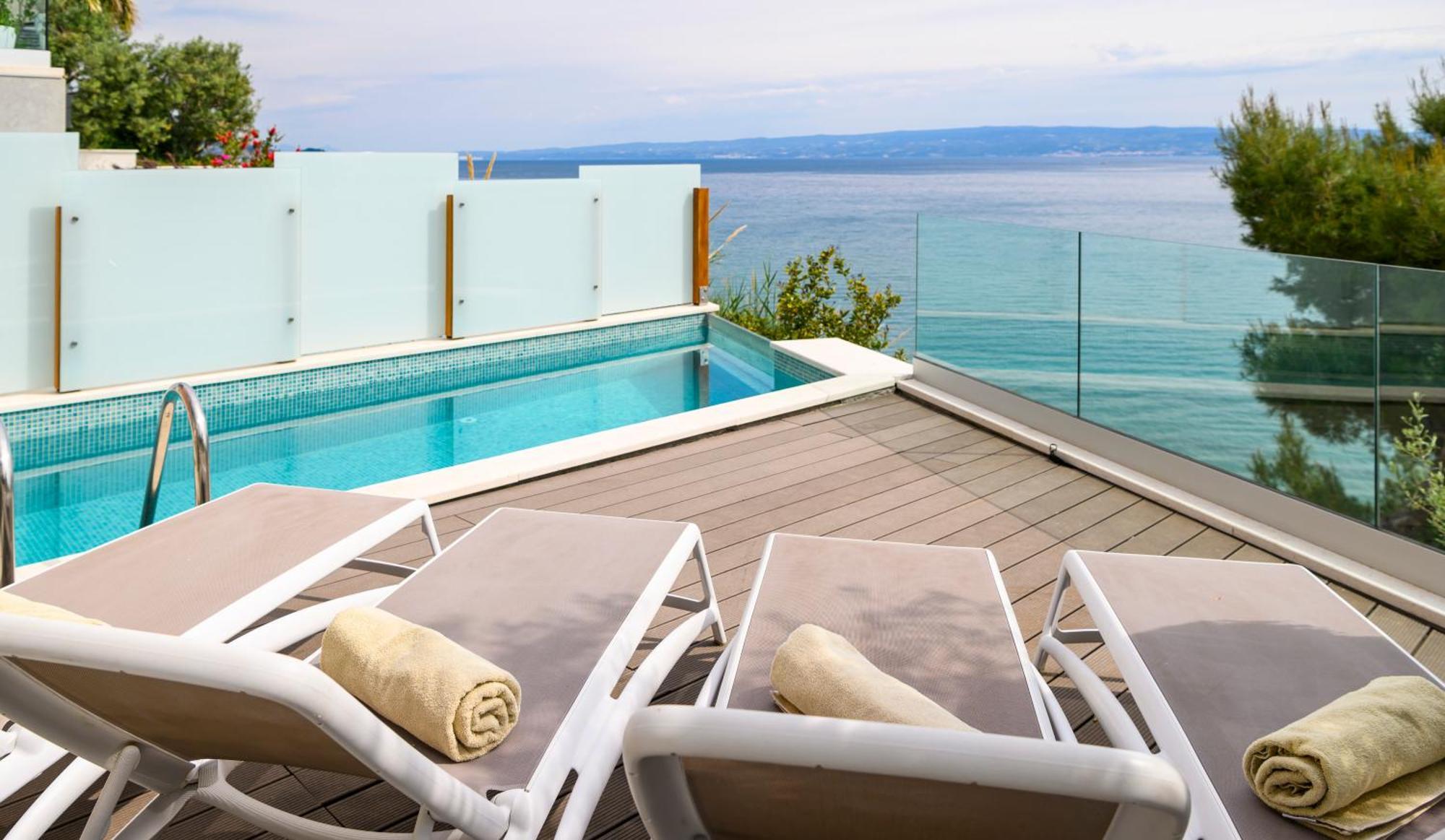 Gallery Luxury Suites & Rooms-Only Adults Split Exterior foto